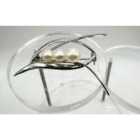 Sterling Silver Brooch With Authentic Pearls Leaf Stamped - Picture 1 of 7